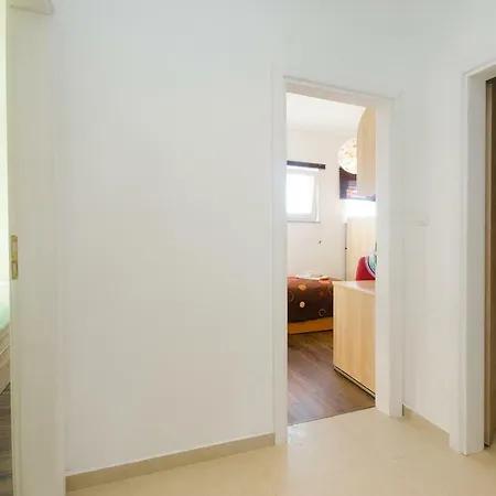 Korina Apartment *